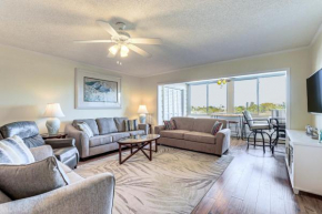 Waterfront Bradenton Condo 3 Mi to Beach!